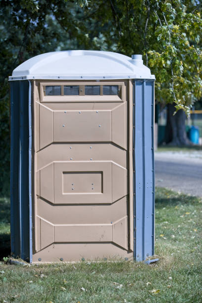 Best Portable toilet rental cost  in Ely, MN